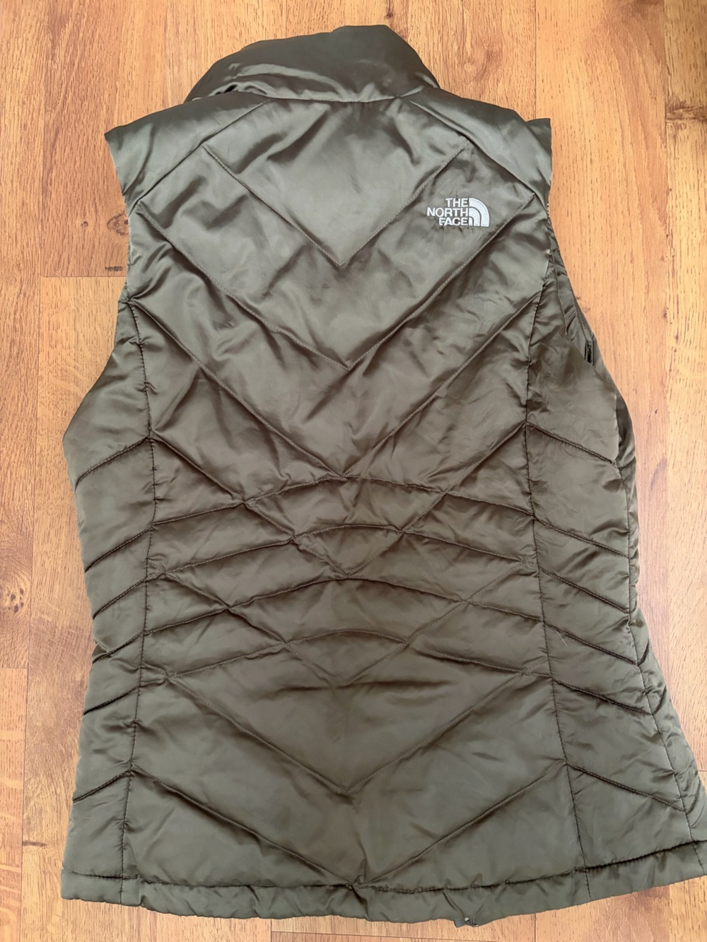 The North Face Olive Quilted Insulated Vest - Picture 2 of 3